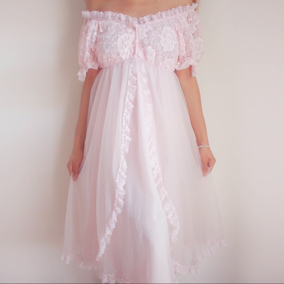 Vintage Pink Tosca Lace Nightgown Set - Picture 3 of 6